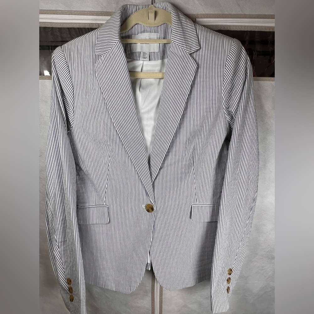 Carolina Belle- Seersucker Blazer- Size Medium
No flaws perfect condition